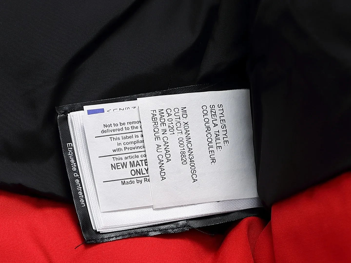 F ：Black Gray Beige Royal Blue Red sizi： Canada Goose 13 ： ！ ， ！ CANADA GOOSE Chilliwack 13 ， ， 90 ， 。 Authentic ， 1:1 。 ， 2 ， ， 12 ， ， YKK ， ， 。 、 18 、 ，nfc 、 ， 。 、 ， 、 10 YKK ， ykk 。 、 12 ， 。 、 logo， ， Authentic。 、 ， ， ， ， 。 ，